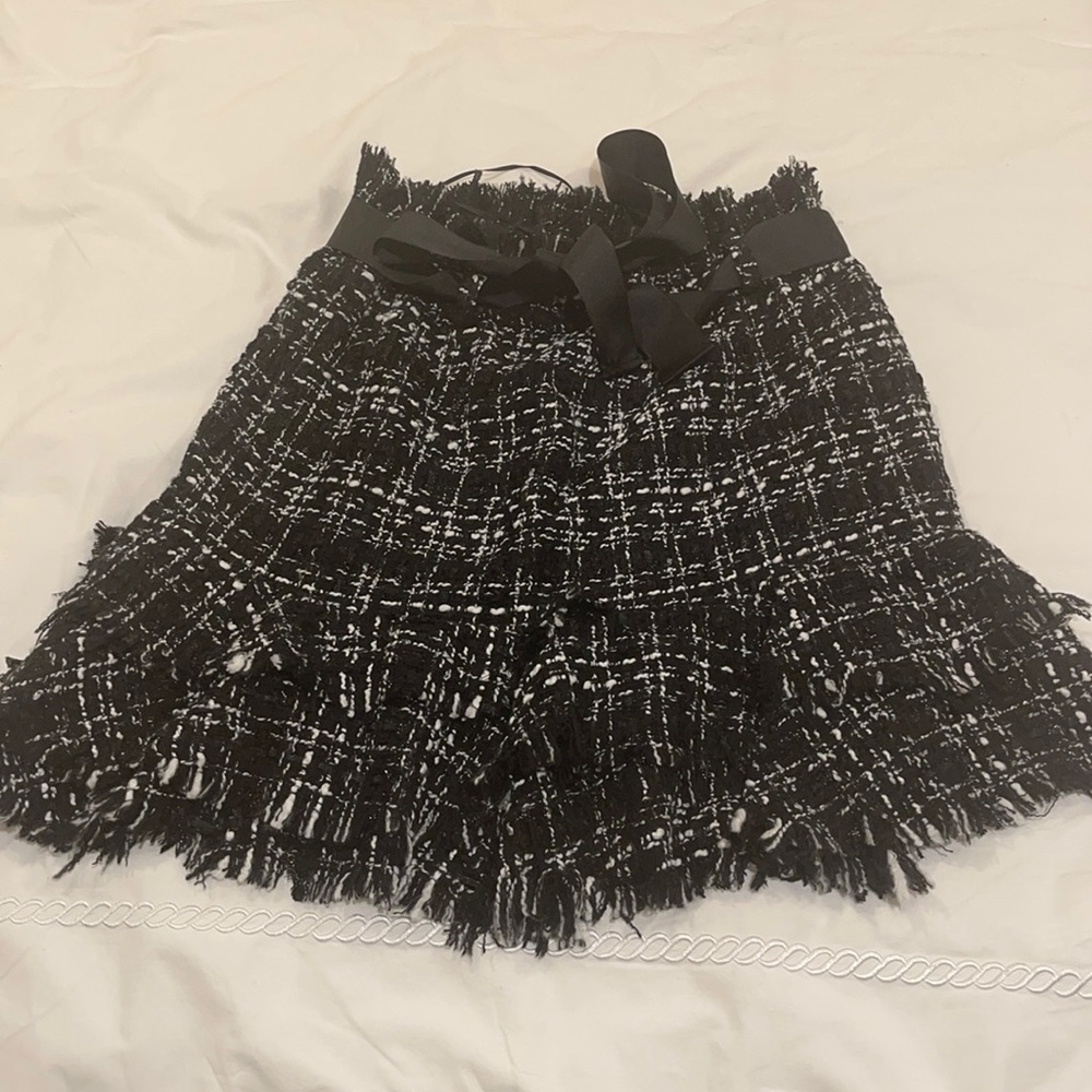 Tweed Skirt with ribbon tie
